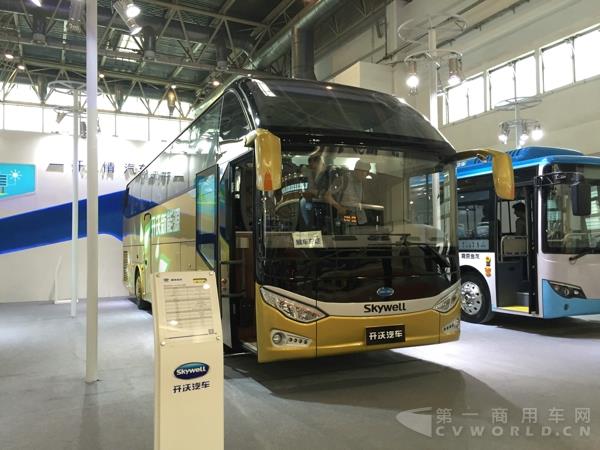 NJL6125HEV四模混合動力客車3.jpg