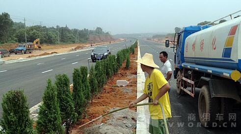 昌九大道6月30日通車 江西省內(nèi)頂級免費一級公路.jpg