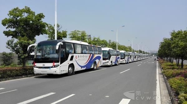 徐州外事旅游汽車公司購(gòu)買的批量海格車.jpg