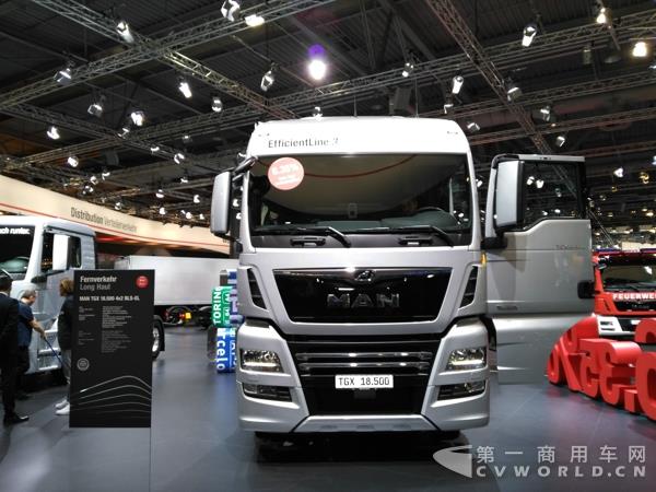 曼恩TGX500馬力4×2牽引車.jpg