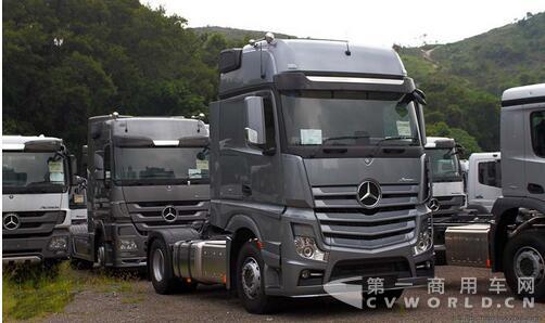 奔馳新Actros 1851 2.jpg