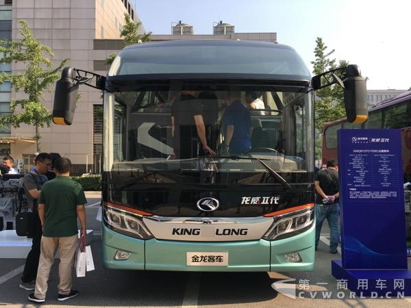 XMQ6127CYD5C公路客車 (11).jpg