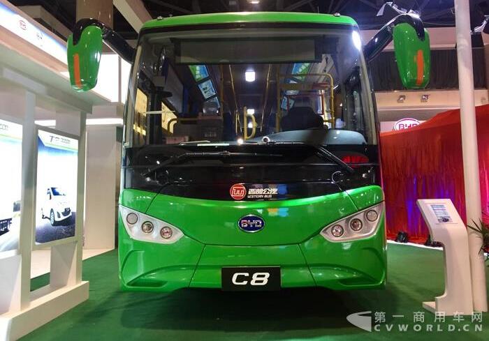 比亞迪C8純電動(dòng)客車.jpg