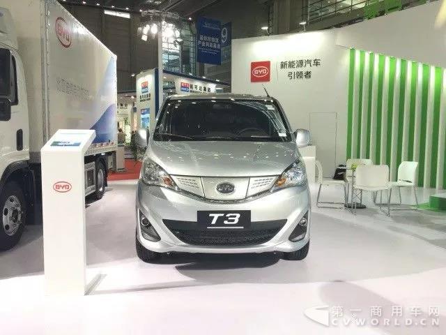 引領(lǐng)物流電動(dòng)化 比亞迪商用車(chē)亮相深圳“物博會(huì)”1.jpg