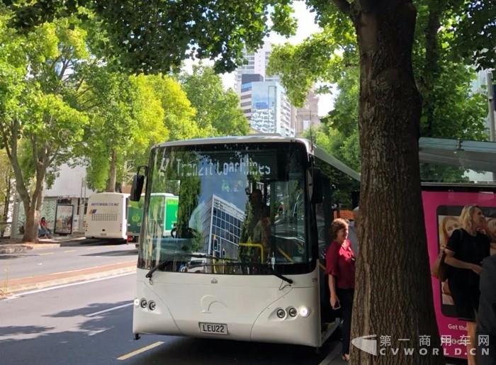 號(hào)外！號(hào)外！中車“高鐵巴士”新西蘭開跑啦！6.jpg