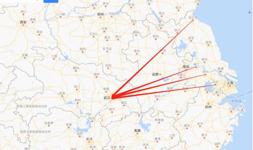 當我們采訪卡車司機劉廷的時候，他這樣說道。面容有些疲憊的他，從大年初五開始，已經(jīng)連續(xù)跑了四趟武漢，從連云港、從常州、從蘇州，這次從鎮(zhèn)江，不同的出發(fā)點，卻只有一個目的地，那就是武漢。