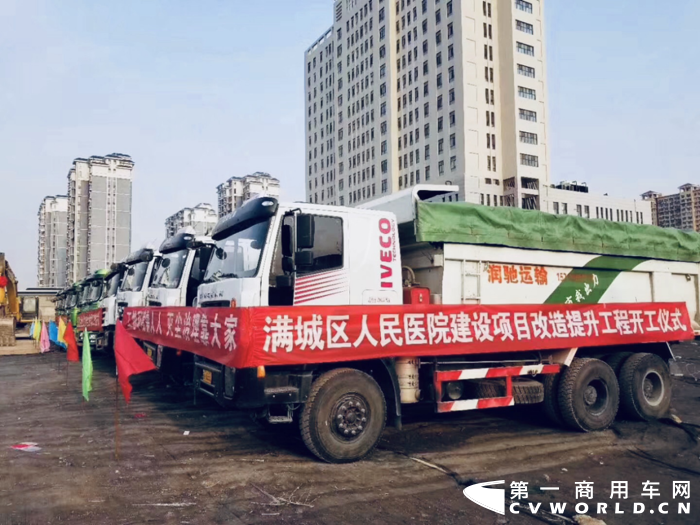 隨著疫情逐步得到控制，中國(guó)大地逐漸舒展“筋骨”，各大基建工程現(xiàn)場(chǎng)也“熱”了起來(lái)。據(jù)數(shù)據(jù)顯示，全國(guó)已有24個(gè)省市區(qū)公布了未來(lái)重點(diǎn)項(xiàng)目的投資規(guī)劃，總投資額達(dá)48.6萬(wàn)億元，其中2020年度計(jì)劃投資總規(guī)模已接近8萬(wàn)億元，房地產(chǎn)、采礦業(yè)和路橋等基建項(xiàng)目增速正在穩(wěn)步回升。