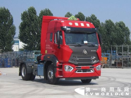 【第一商用車網(wǎng) 原創(chuàng)】推遲了十天左右，工信部第338批道路機(jī)動(dòng)車輛新產(chǎn)品終于公示發(fā)布。都說好戲不怕晚，那么，這批新車公示中，牽引車產(chǎn)品呈現(xiàn)出怎樣的看點(diǎn)呢？