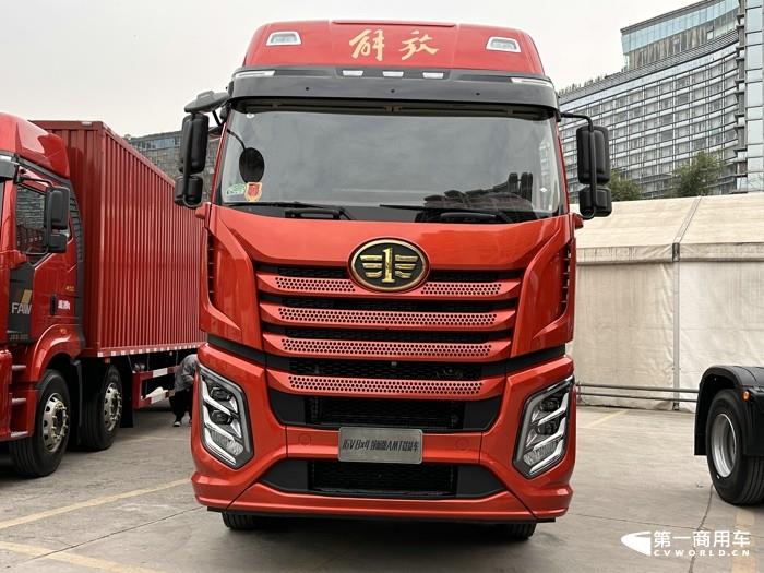 解放J6V 8×4領(lǐng)航版AMT載貨車2.jpg