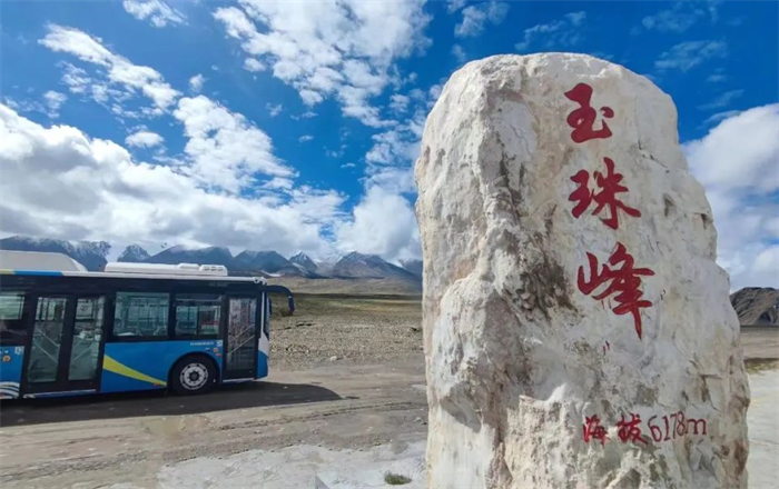 杭州第19屆亞運會期間，遠程新能源商用車旗下星瀚重卡、星智輕卡、超級VAN、星際客車等集體亮相，全方位護航亞運盛會。之所以能夠獲得杭州亞組委青睞，與遠程出色的安全性、環(huán)保性、可靠性和經濟性密不可分。