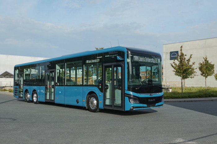 時隔四年，布魯塞爾客車展Busworld再次重磅回歸，曼恩商用車帶來了多款NEOPLAN創(chuàng)新型巴士及智能化車載服務，進一步優(yōu)化道路運輸解決方案。