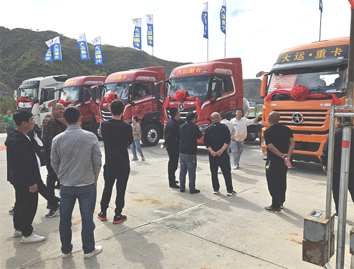 【第一商用車網 原創(chuàng)】10月，重卡終端市場再度迎來“繁榮”景象。