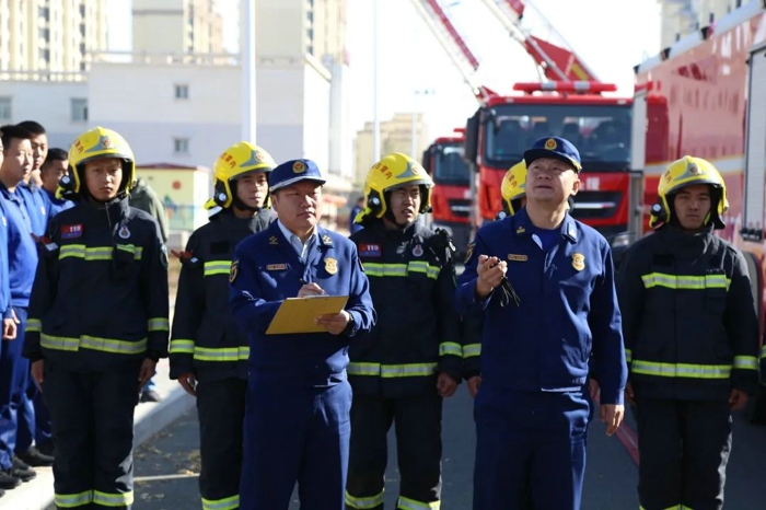 10月26日，北奔重汽前期交付的消防車(chē)輛和救援裝備在包頭市消防救援支隊(duì)開(kāi)展了消防車(chē)輛作戰(zhàn)性能專(zhuān)項(xiàng)測(cè)試，充分檢驗(yàn)北奔消防車(chē)輛裝備在實(shí)戰(zhàn)中的作戰(zhàn)性能。