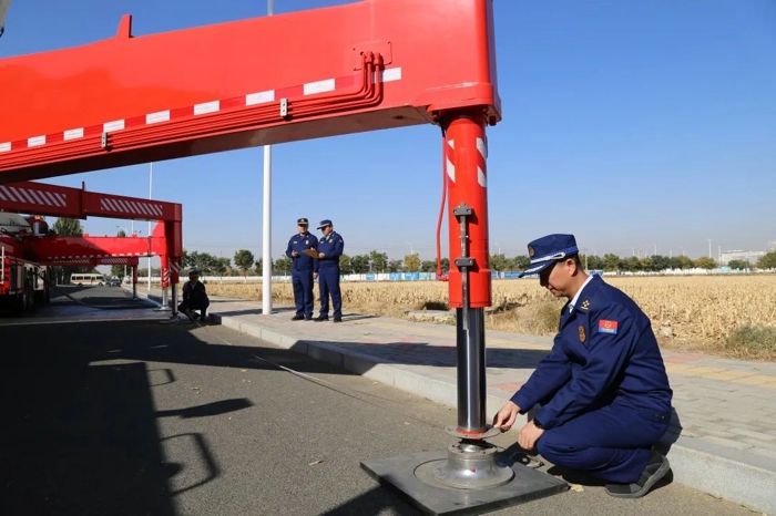 北奔消防車順利通過消防車輛作戰(zhàn)性能專項(xiàng)測(cè)試4.jpg