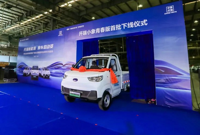 【第一商用車網(wǎng) 原創(chuàng)】2023年，微卡市場以9連增、累計增長24%的表現(xiàn)收官，在卡車四個細(xì)分市場中增幅僅次于重卡市場，這樣的表現(xiàn)算不上優(yōu)秀，但至少是合格的。2024年，微卡市場表現(xiàn)又會是如何呢？開年首勝會來得早一些嗎？