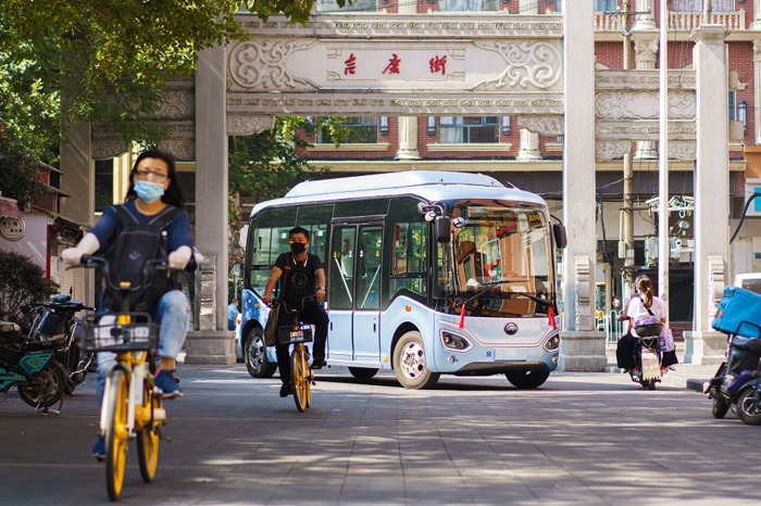 近日，由交通運輸部科學研究院牽頭組織編制，宇通客車參與編寫的《城市出行即服務（MaaS）平臺建設指南》（以下簡稱《Mass指南》）順利完成。作為客車行業(yè)中唯一參與《Mass指南》編寫的企業(yè)，宇通再次為提升交通運輸公共服務水平、推動綠色出行的可持續(xù)發(fā)展、以科技創(chuàng)新賦能城市交通轉型升級和以交通運輸高質量發(fā)展服務中國式現代化貢獻了宇通力量。