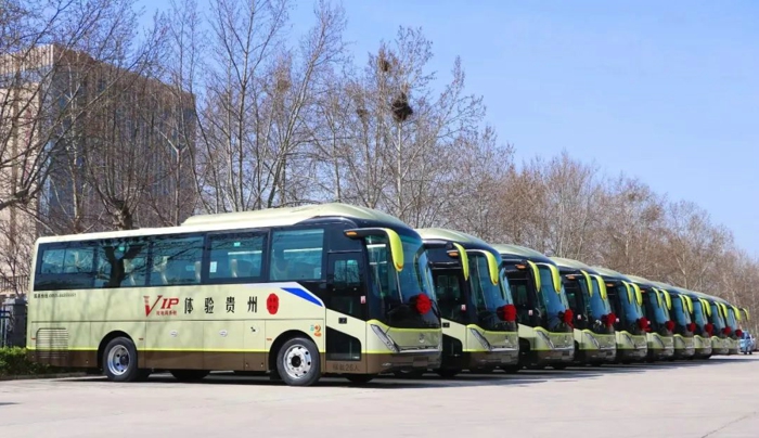 批量中通H系旅團(tuán)客車(chē)再赴貴州1.jpg