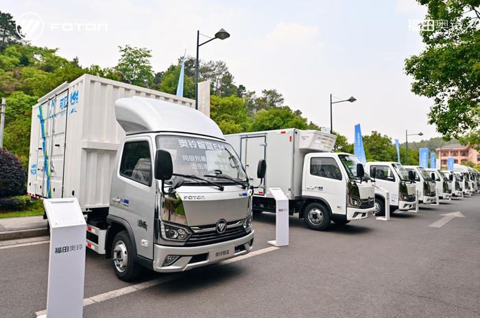 4月28日，以“全路況、全場景、全價值”為主題的奧鈴智藍EM全國上市發(fā)布會在成都盛大啟幕。