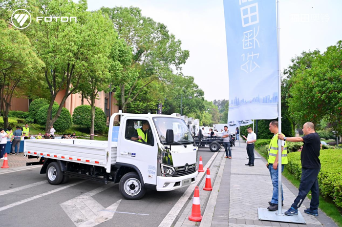 4月28日，以“全路況、全場景、全價值”為主題的奧鈴智藍EM全國上市發(fā)布會在成都盛大啟幕。