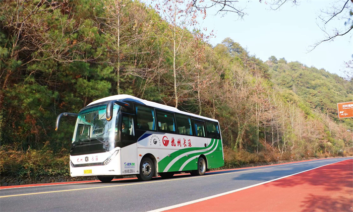 擁有102輛中通客車，占車隊大客的1/3。從0到100，只用了3年多時間。