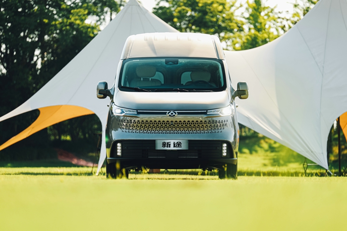 【第一商用車網(wǎng) 原創(chuàng)】今年上半年，我國輕客市場5增1降，6月過后尚保持兩位數(shù)的累計增幅。7月份，商用車市場同比下降7%，其中客車市場整體同比下降了8%，輕客市場表現(xiàn)如何？