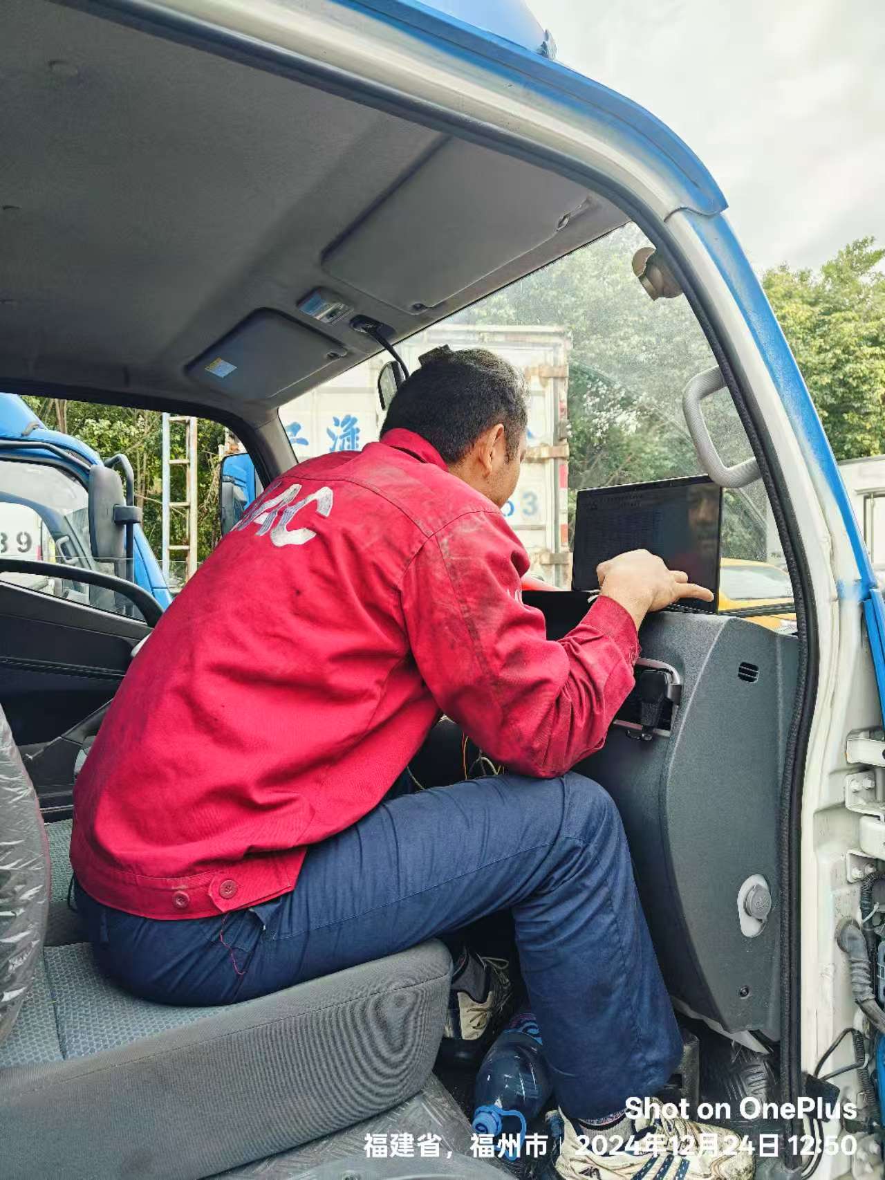 服務是維系品牌與用戶的長情紐帶，江淮1卡“關心車更關心人”，用心洞察用戶需求，以體貼入微的服務，陪伴1號伙伴馳騁人生版圖。