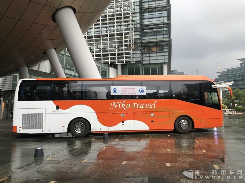 申龍SLK6116HKB歐六柴油客車，全部采用奔馳底盤